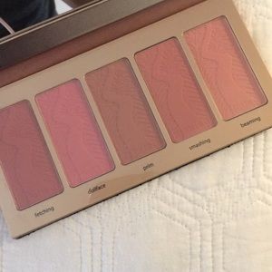 Tarte “Bling it On” Blush Palette 🎨